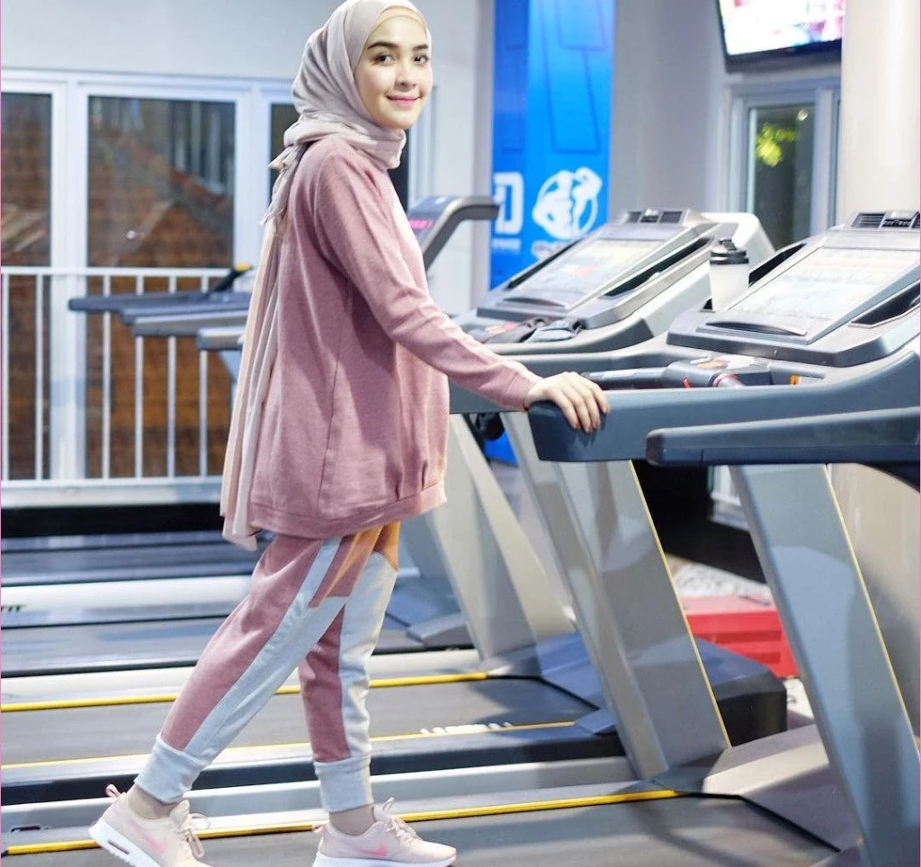 ورزش زن با حجاب